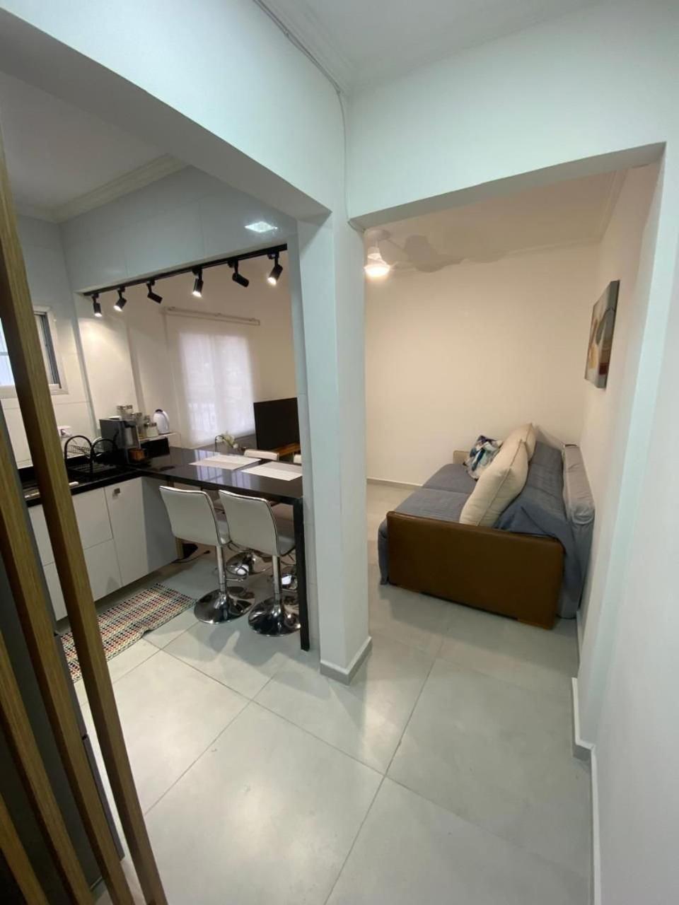 Canto Forte- Suite C/Varanda - Ate 5 Hospedes- Garagem - Wi Fi E 200 Metros Da Praia, 50 Metros Da Av Gastronomica Da Pg Praia Grande (Santos) Exterior foto